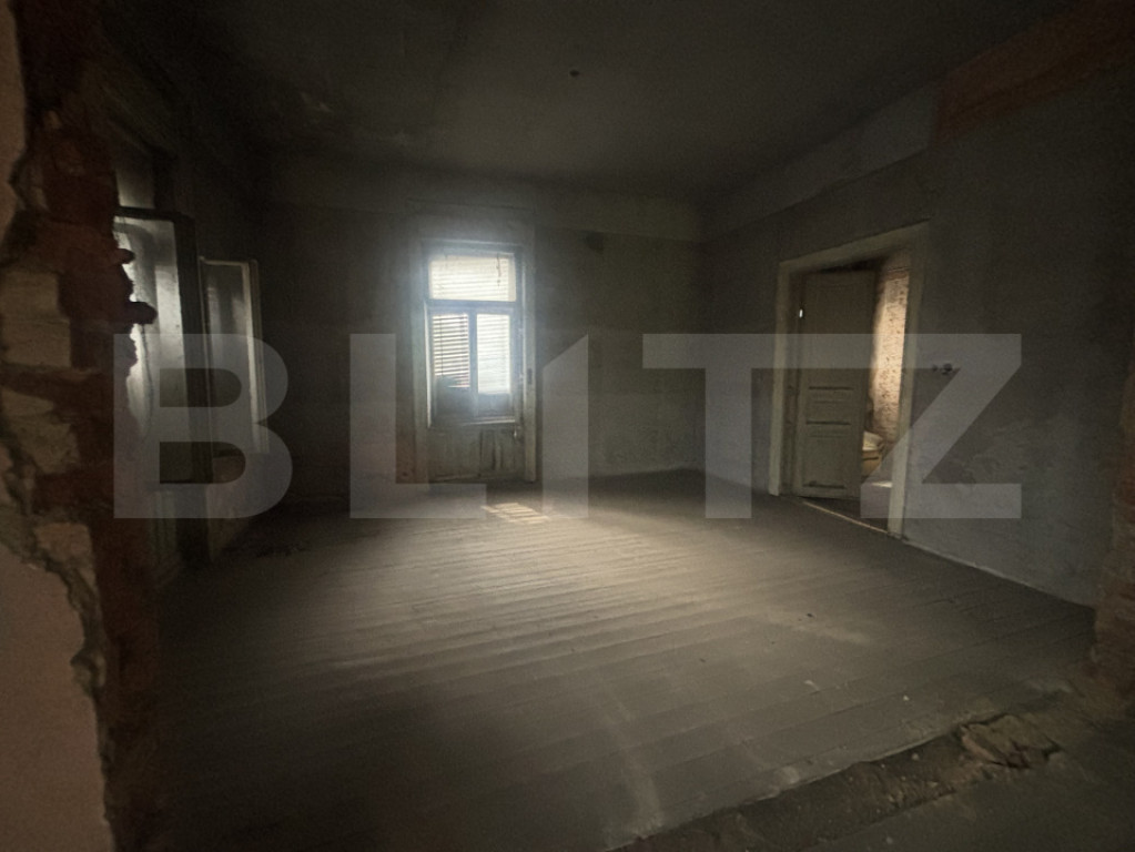 Casa de vanzare, 4 camere, 204 mp, 574 mp teren - Simleu Sil