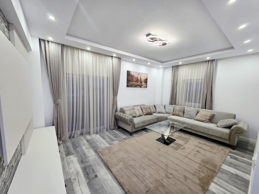Apartament 3 camere, bloc nou, Radauti