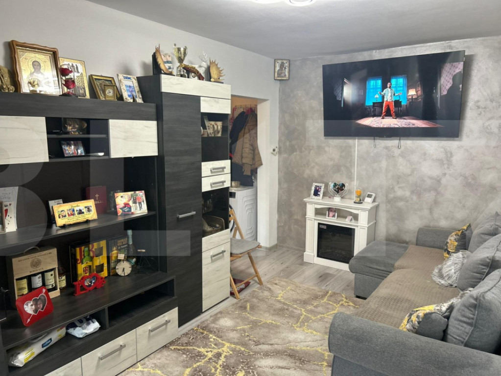 Apartament 2 camere semidecomandat - Zona A - Scoala 12