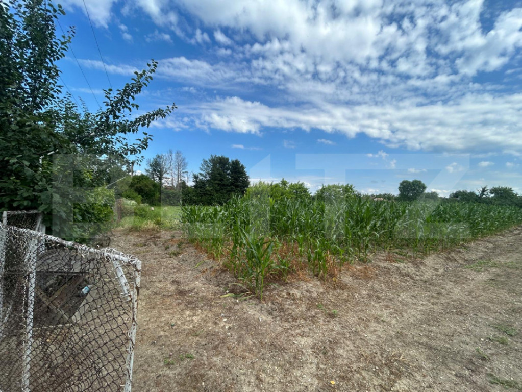 Teren intravilan, 6796 mp, zona Crangurile de Jos
