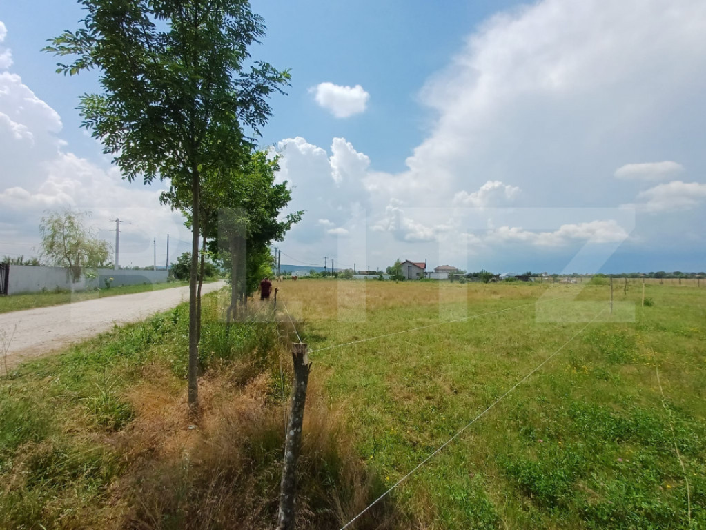 Teren intravilan de vanzare, 899 mp, zona Cornesti - Buduhal