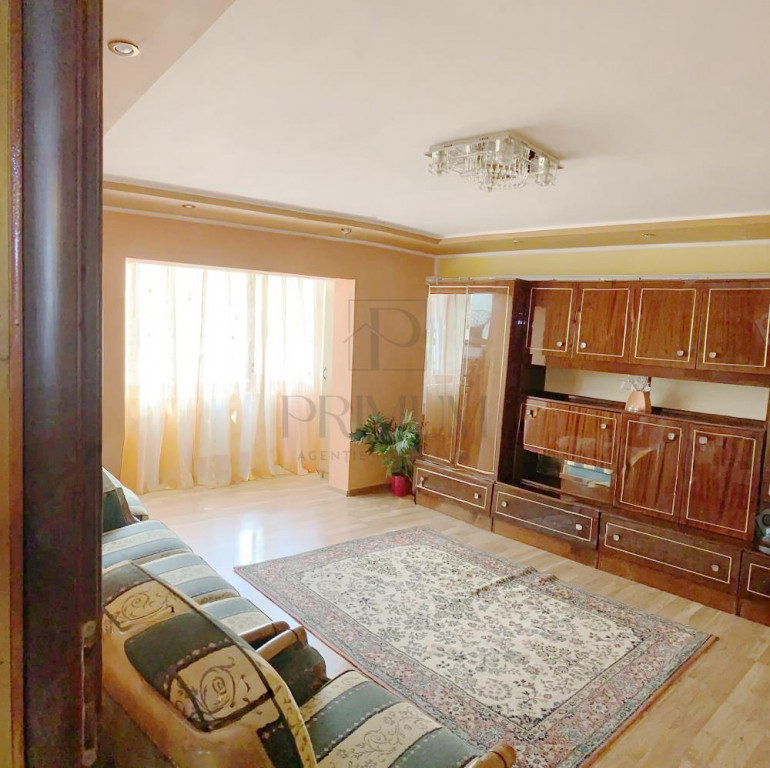 Apartament 3 camere, 2 balcoane, 2 bai, Bd.Dambovita. COM...