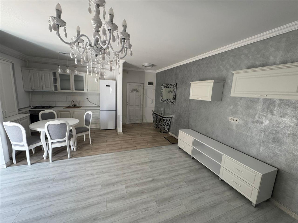 BRAYTIM - GIROC - PARTER - 3 CAMERE SPATIOS - CLIMA - BALCON