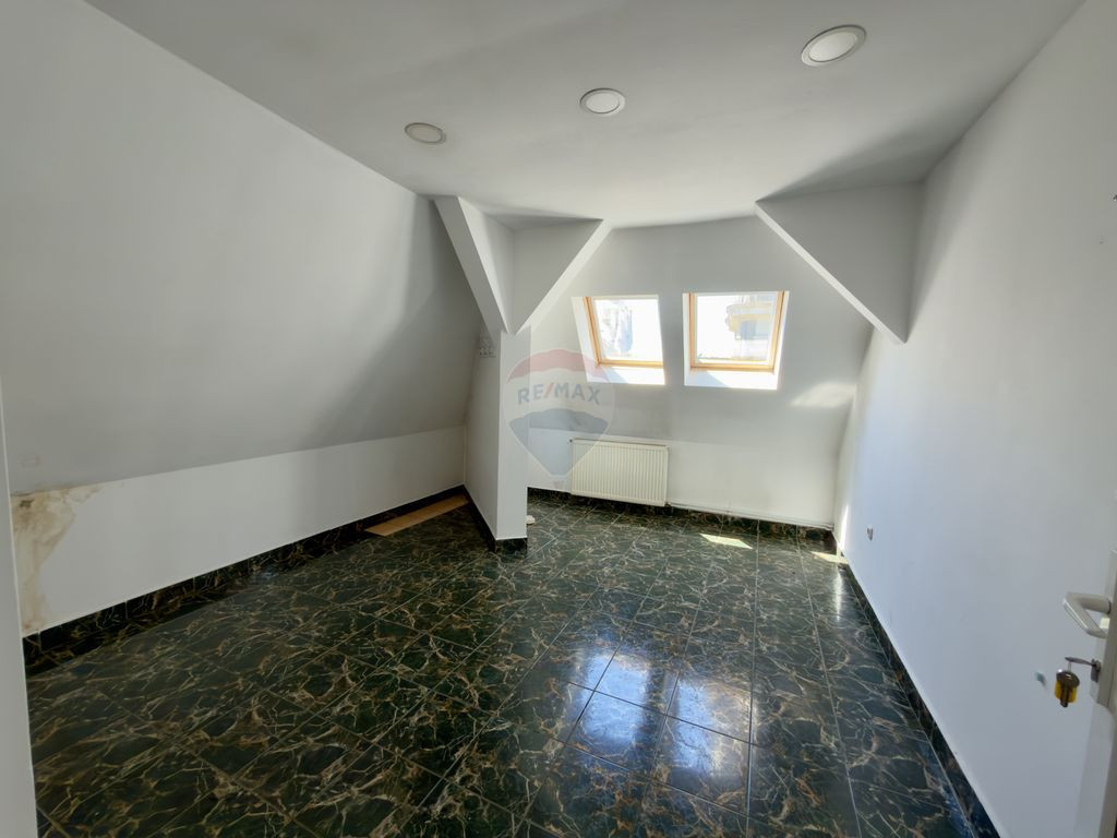 Spațiu Comercial /Clinica | Ultracentral Oradea | Roman ...