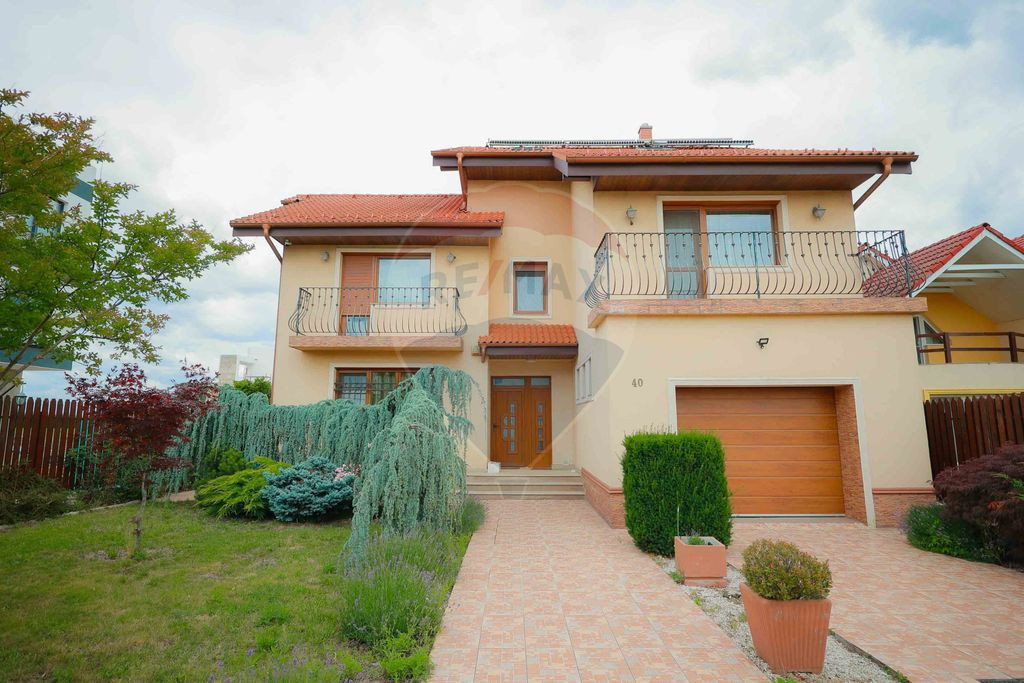 Casă cu 5 camere de vânzare în Sânmartin – Cartier ...