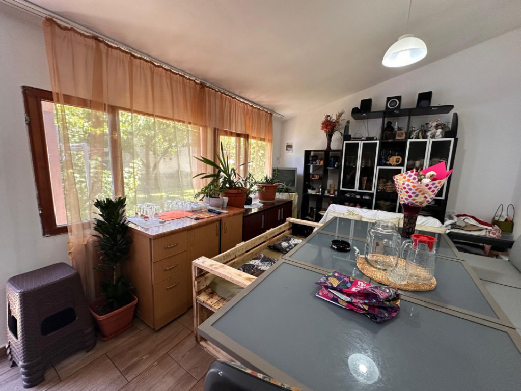 Casă de vânzare în zona Brătianu, Constanța – 3 camer