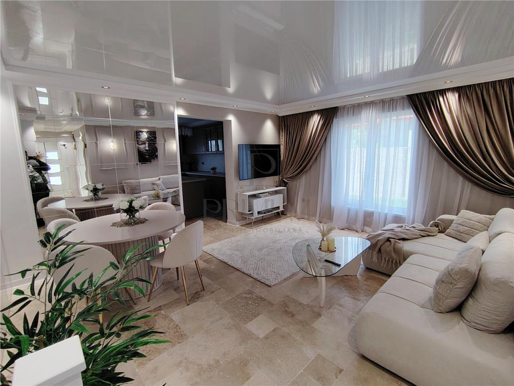 Duplex separat prin carport - Mobilat lux - Panouri si Asfal