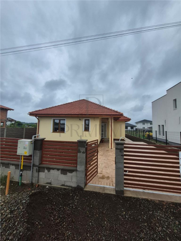 Casa individuala in GHIRODA ,vatra satului