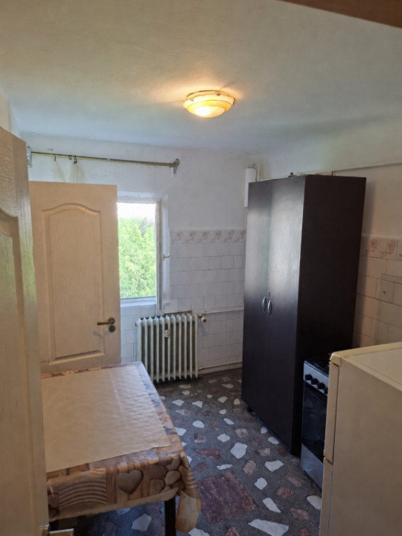 Apartament cu 4 camere, 86 mp,zona 1 Mai - Parcul Nicolae Ro
