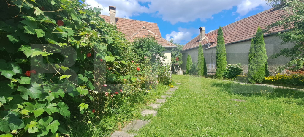 Casă cu grădină la râu, 120 mp, sat Berivoi – Centru