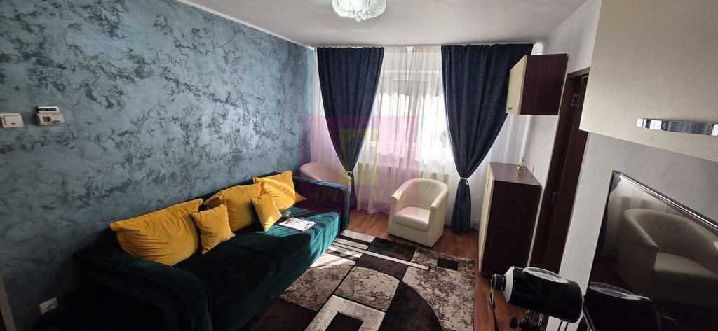 Apartament cu 2 camere, et 1 in Campina