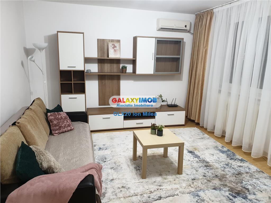 Garsoniera decomandata Obor, langa metrou!
