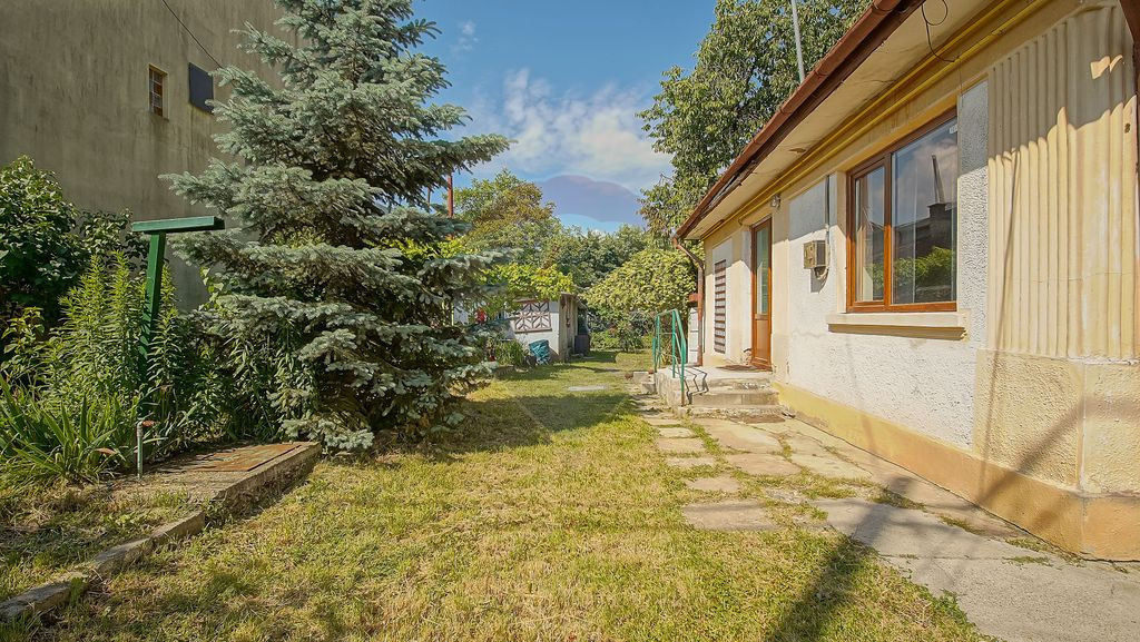COMISION 0% | Casă cu 3 camere și curte | Acces auto | ...