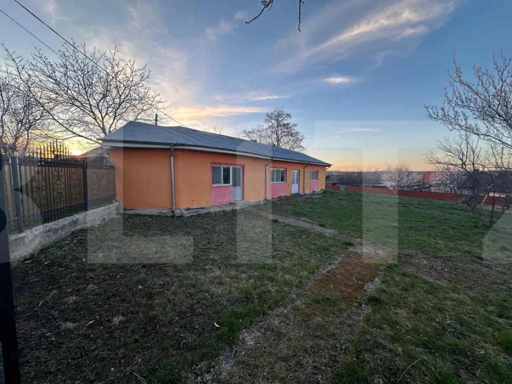 Casă individuală 190 mp, teren 1867 mp, zona Broscauti- Do