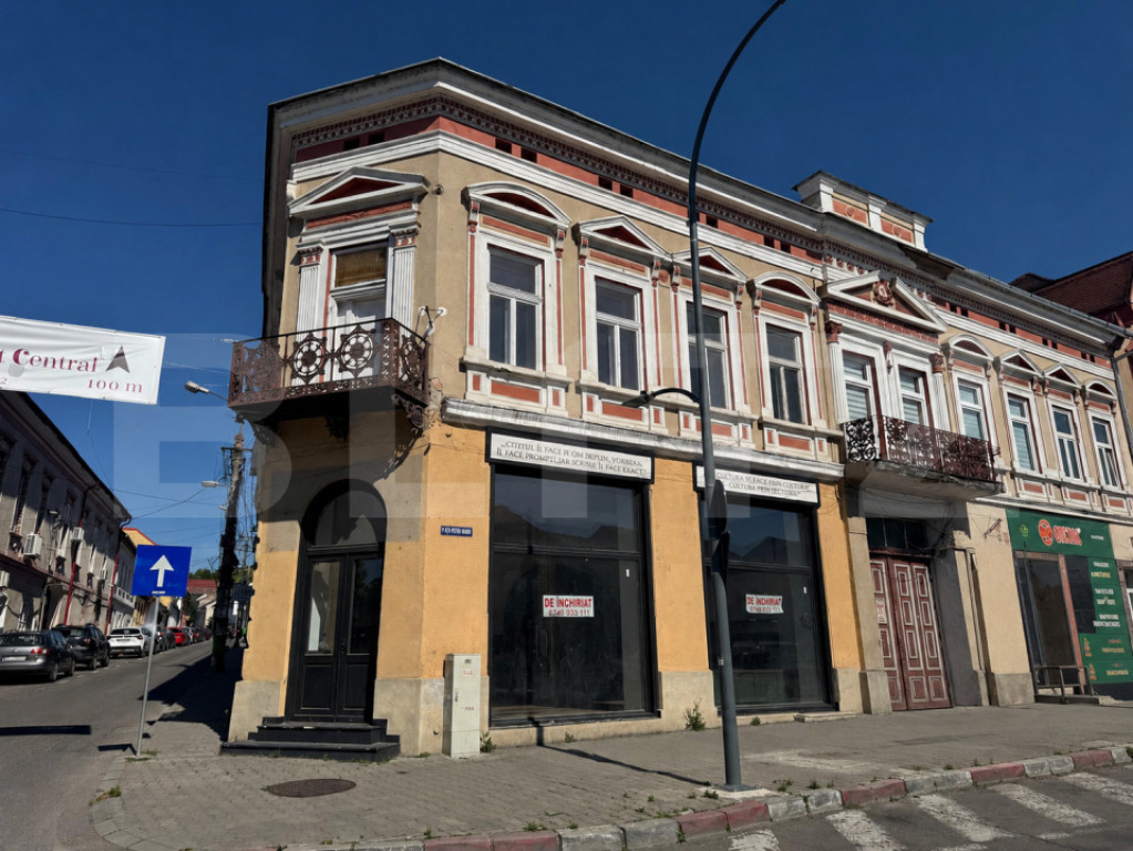 Spatiu comercial, 118 mp, zona 0 Reghin