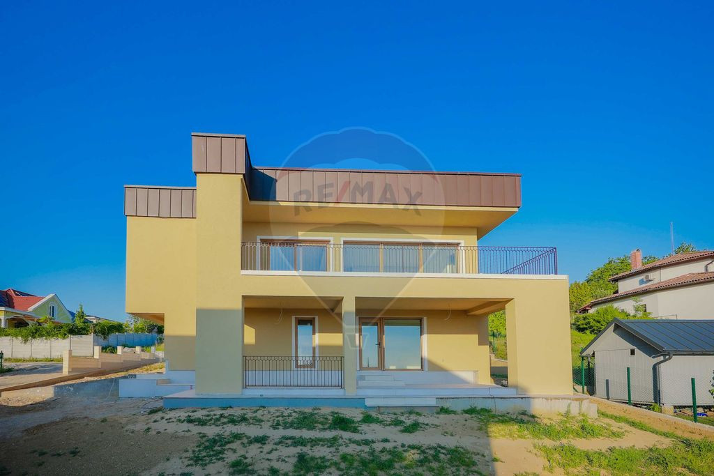 De vânzare casă nouă cu panoramă - Vasile Cârlova, O...