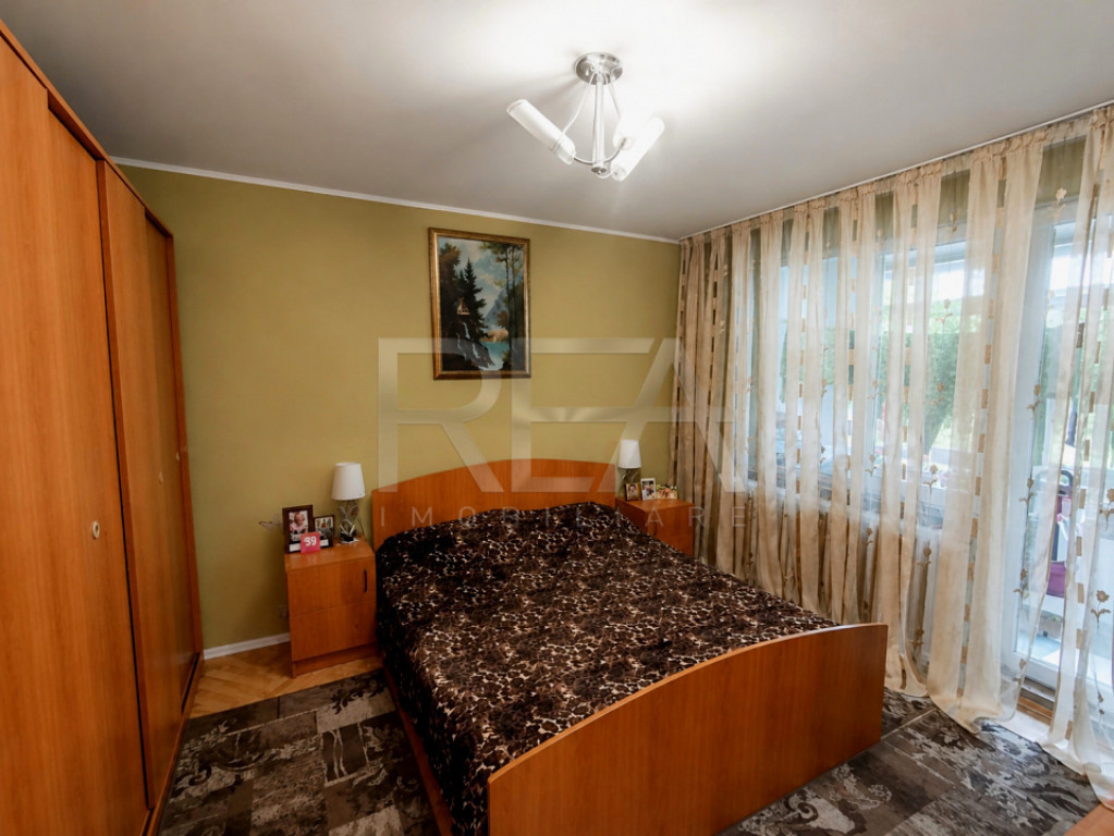 4 camere | Titan | Decomandat | 1974 anvelopat