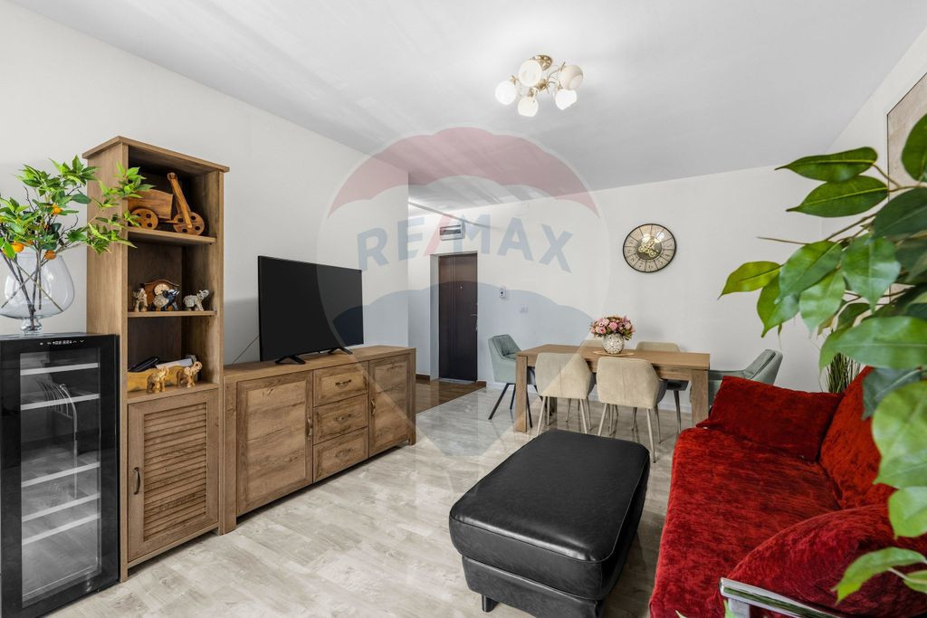 Apartament cu 2 camere de vânzare în zona Micalaca