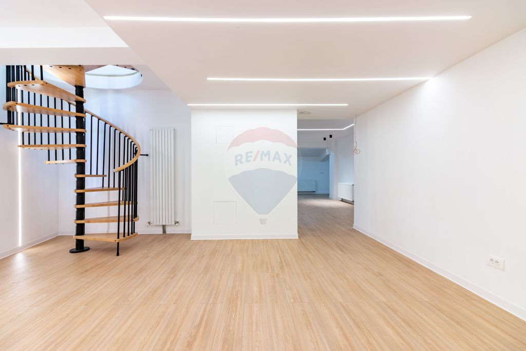 Spatiu versatil generos 5 camere S+P I Parcul Herastrau -...