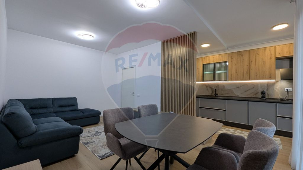 Apartament cu 2 camere de închiriat în zona Splaiul Unirii