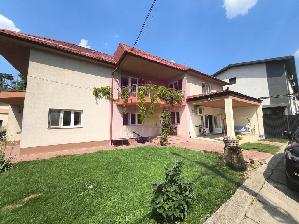 Vila de lângă Catedrala Ortodoxă ,,Sfânta Cuvioasă P...