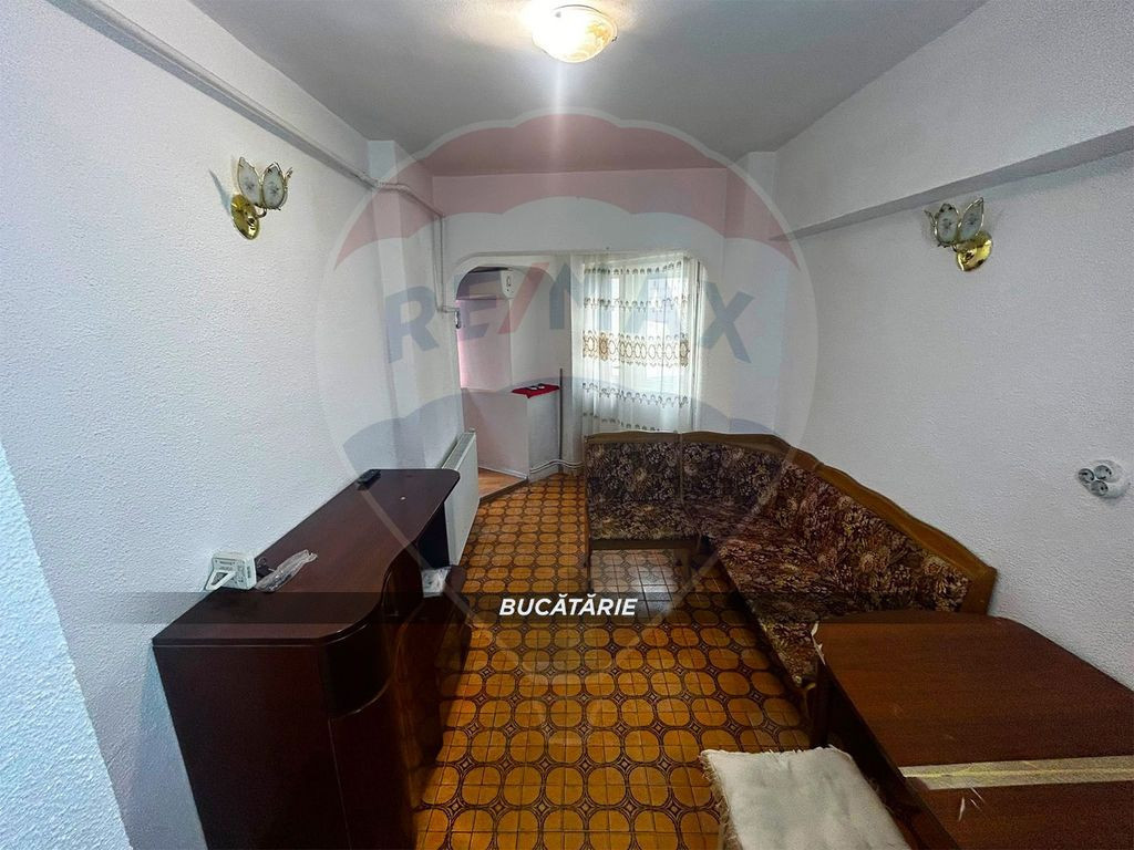 0% Comision! Apartament 2 camere decomandat, Bd. Traian, ...