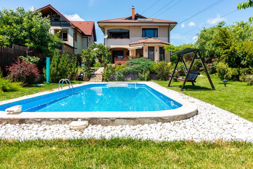 Vila premium de vanzare Balotesti/ piscina/ ponton/ desch...
