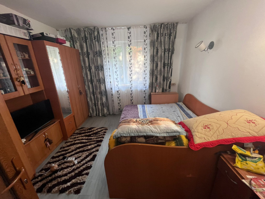 Camera de cămin, 20 mp, zona Sarari