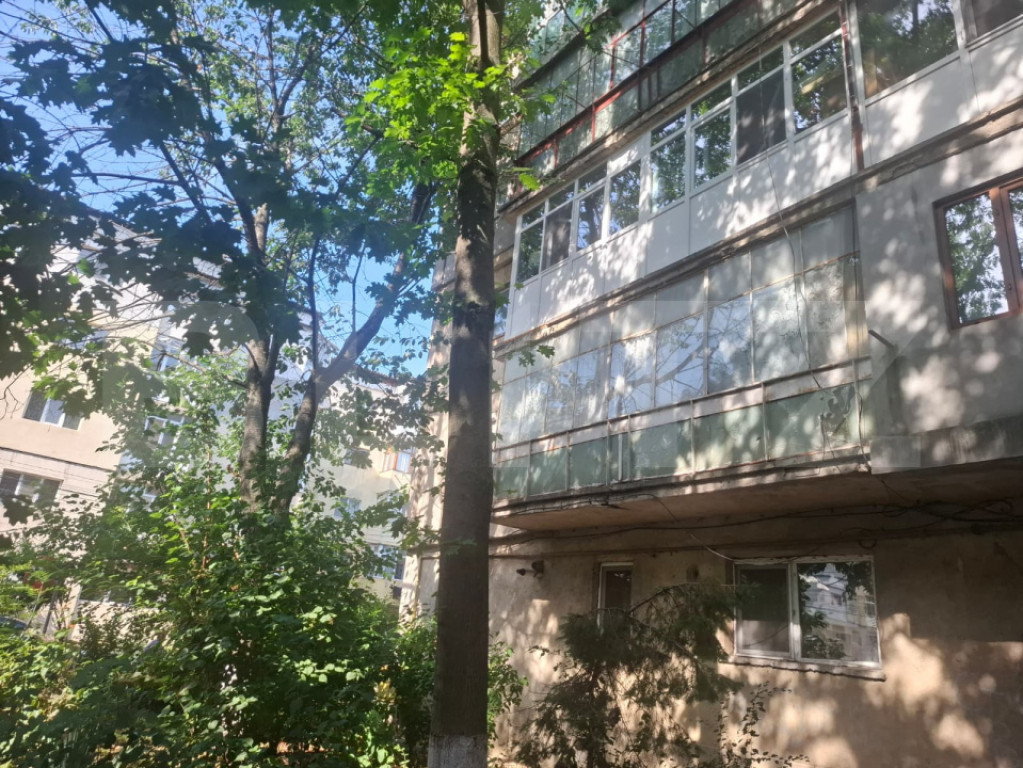 Apartament de vanzare, 50 mp, zona Gaești