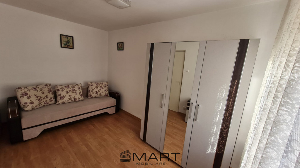 Apartament 2 camere zona Vasile Aaron