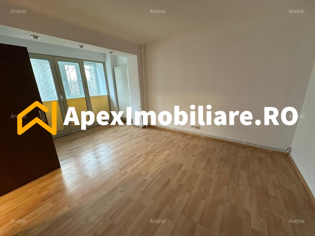 Apartament 3 camere de inchiriat P-ta Alba Iulia București