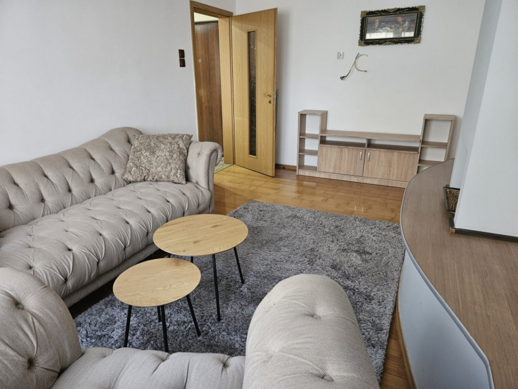 Apartament 3 camere Vasile Aaron
