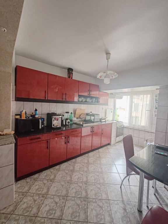 Central în Republicii | 4 camere | 90 mp | Etaj 5/8 cu lift