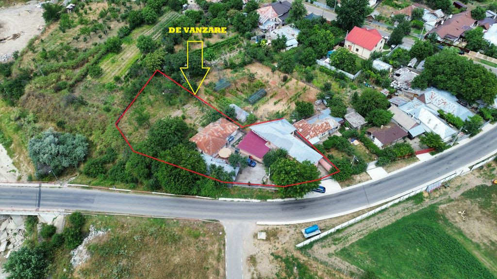 Casa si spatiu comercial (P+1 ) de vanzare