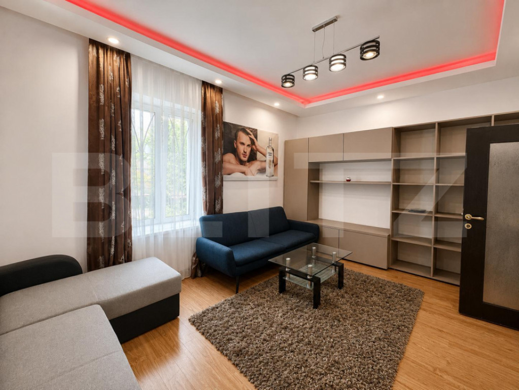 Apartament 3 camere, 95 mp, decomandat, cu curte, Andrei Mur