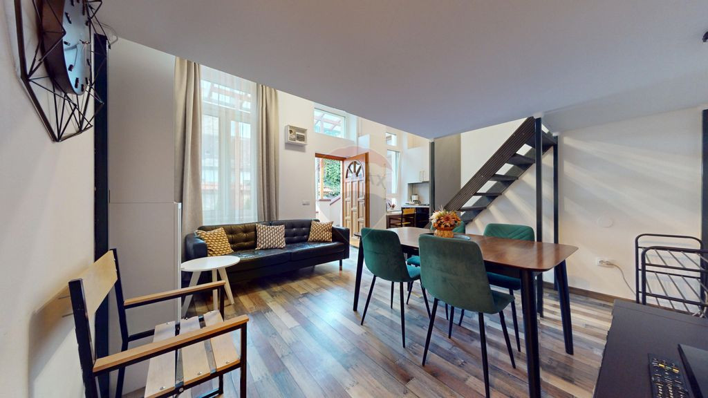 Apartament în vilă de închiriat în Brașov, complet m...