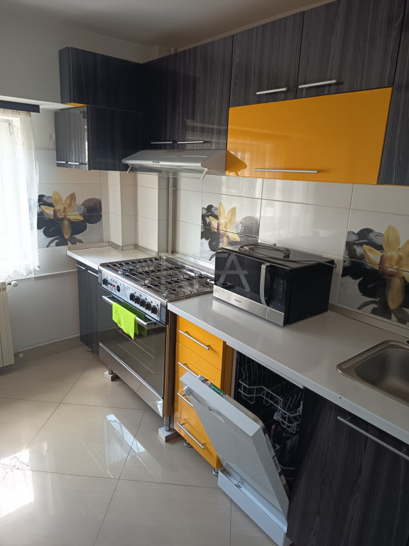 4 Camere Bulevardul Unirii Mobilat Utilat 93 mp Utili | Deco