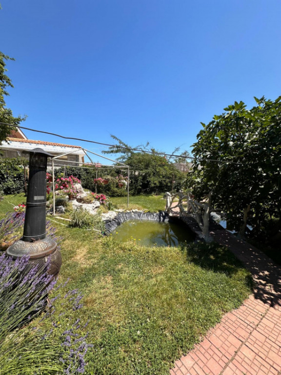 Casă de vânzare în Palazu Mare | 4 camere | Teren 655 mp