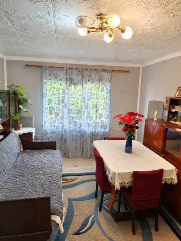 Apartament 2 camere semidecomandat, mobilat și utilat, Crai