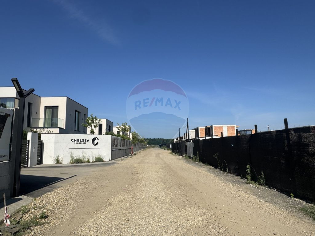 Teren dezvoltare imobiliară rezidențială Pipera lâng?...