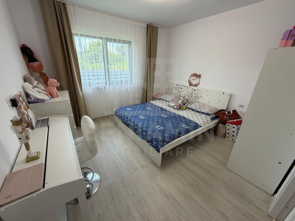 Casa-3 Dormitoare-2 Bai-Teren 400mp-Aeroport-Mobilata-Uti...