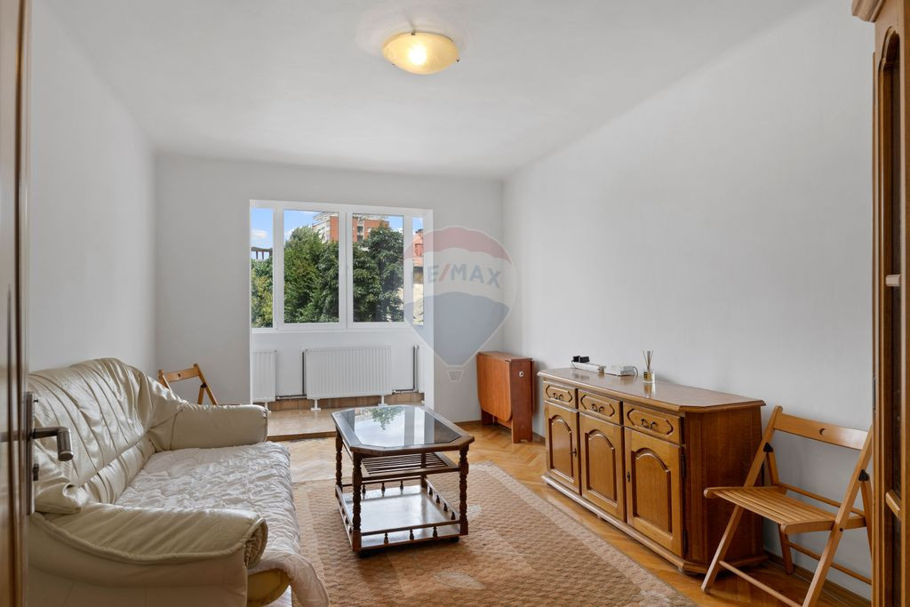 Apartament 2 camere decomandat de închiriat – Podgoria...