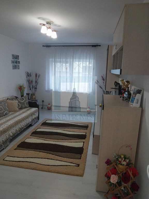 De vânzare apartament cu 2 camere, zona Răcădau - Brașov