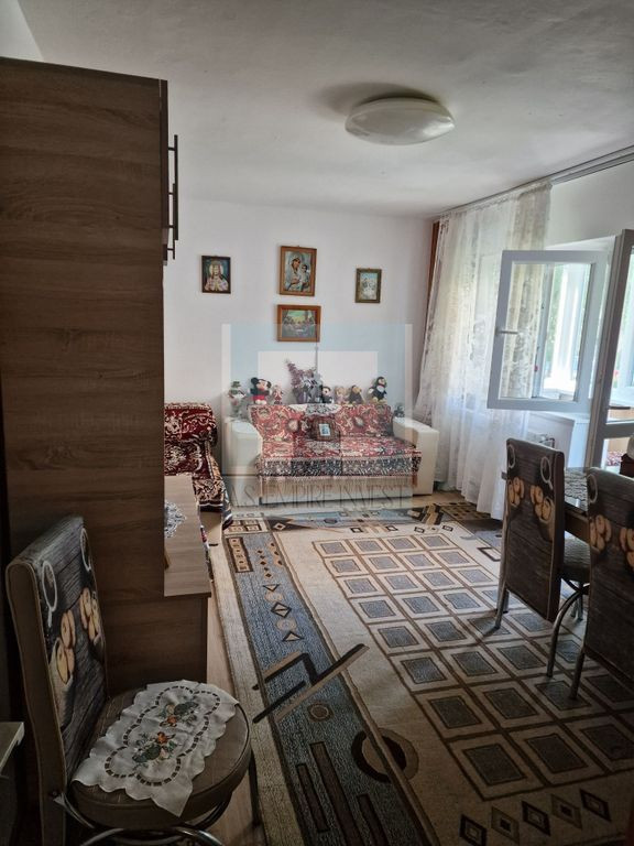 De vânzare apartament cu 2 camere, zona Craiter - Brașov
