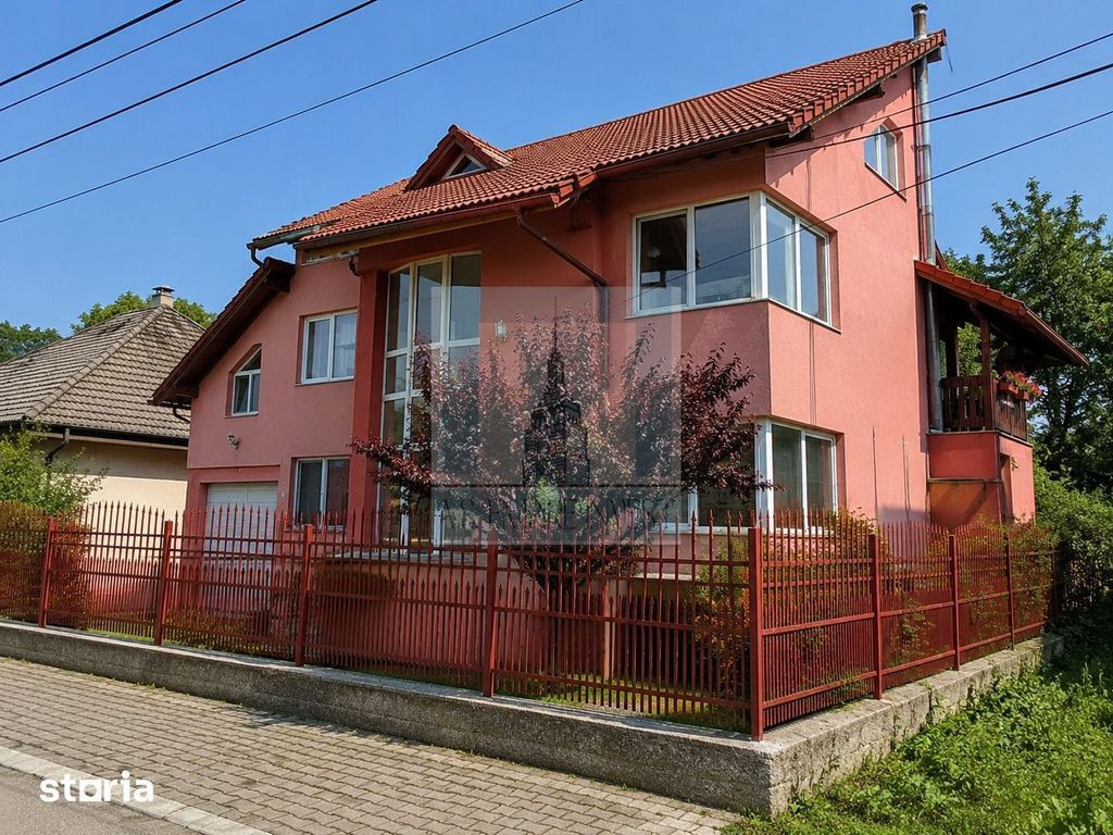 Casă spațioasă | 223 mp utili | teren 1.000 mp-zona Cr...
