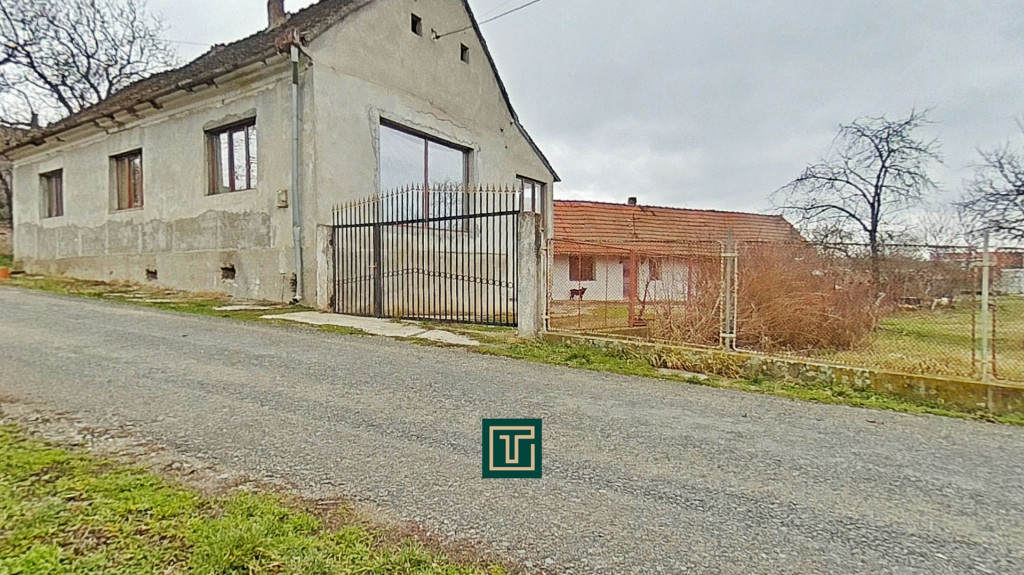 Casă de vânzare cu 4 camere în Zăbrani, teren 578 mp, fr