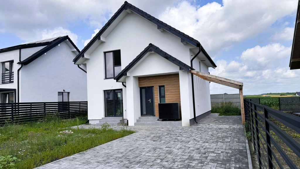 Casa single 5 camere zona Sura Mica