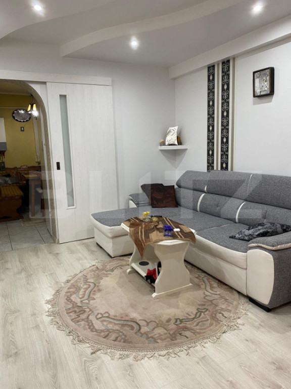 Apartament 3 camere, etaj 3, cartier George Enescu, Suceava