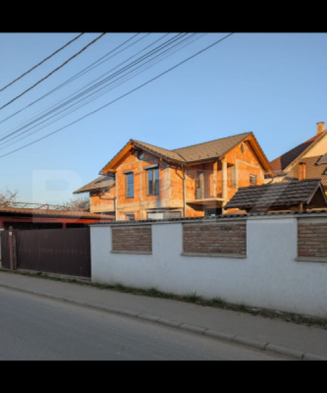 Casă D+P+E la roșu, 196 mp, garaj, teren 410 mp – zona e