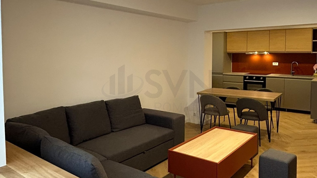 Apartament cu 3 camere decomandat în Universitate
